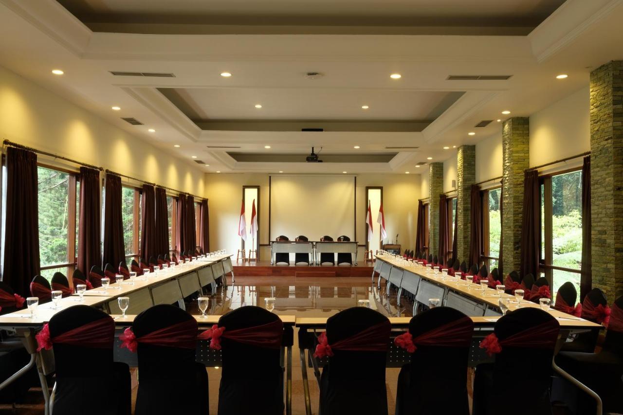 The Grand Hill Resort-Hotel Puncak Exterior foto
